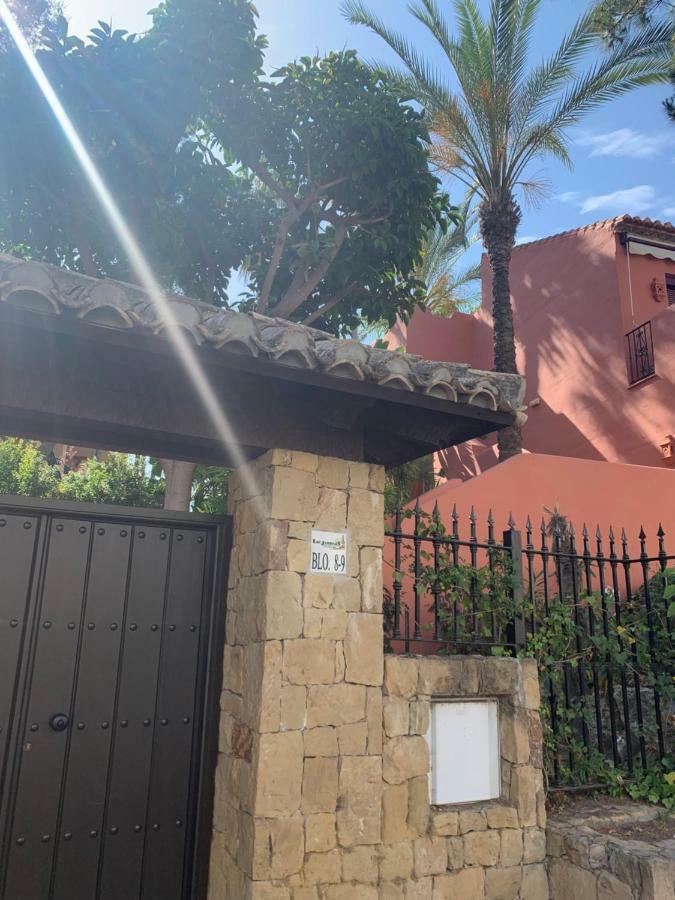 Beachside Apartment In Marbella Esterno foto