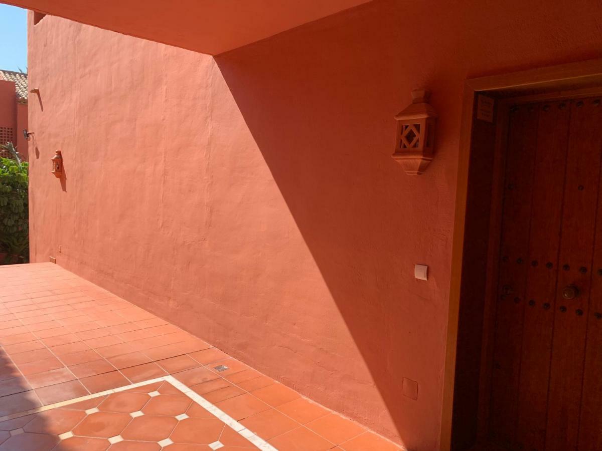 Beachside Apartment In Marbella Esterno foto