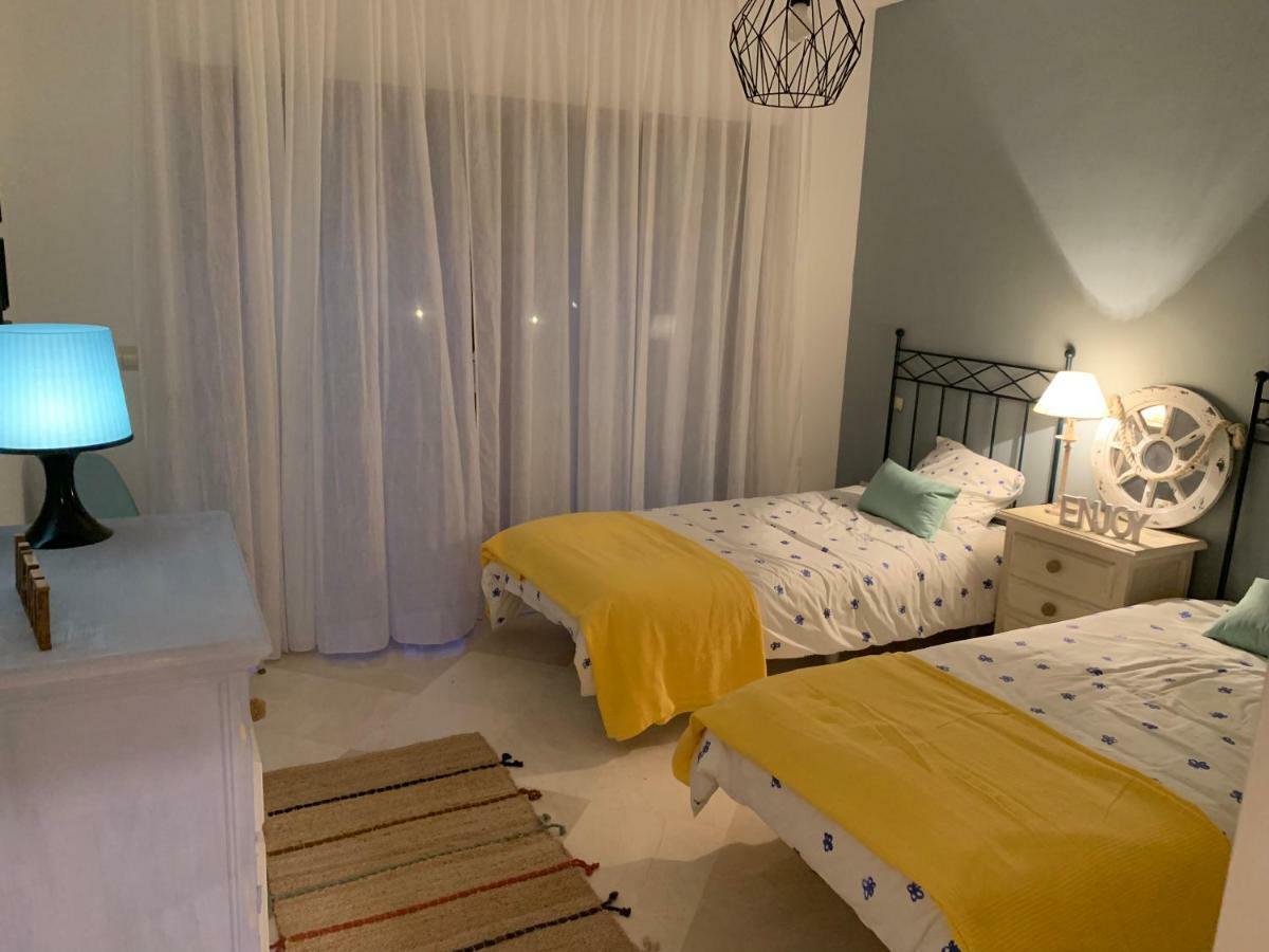 Beachside Apartment In Marbella Esterno foto