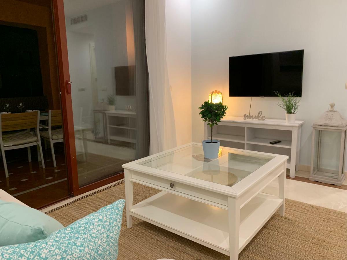 Beachside Apartment In Marbella Esterno foto