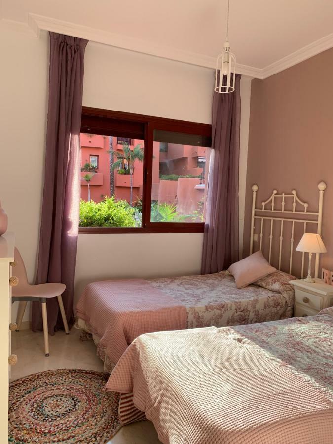Beachside Apartment In Marbella Esterno foto