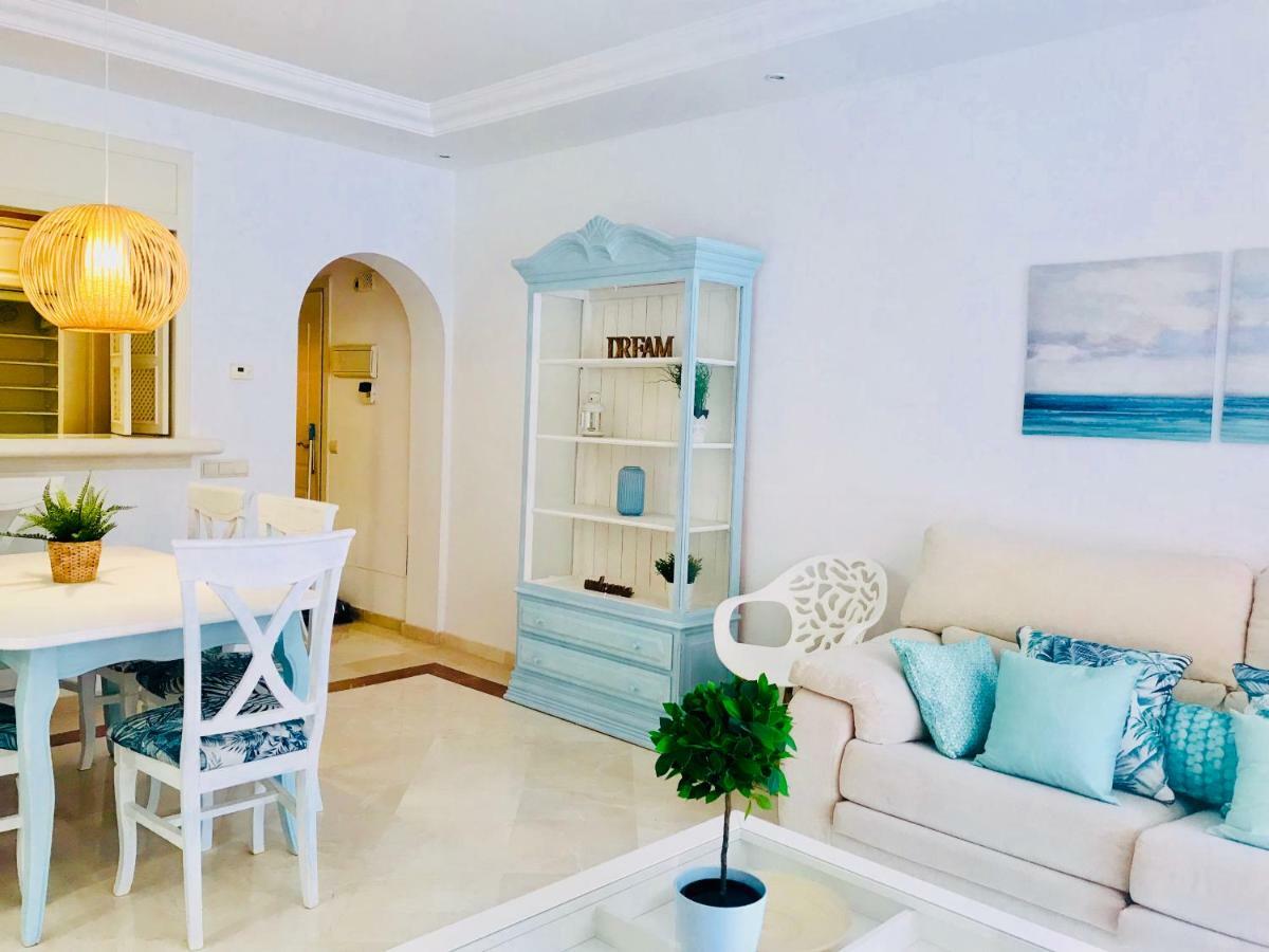 Beachside Apartment In Marbella Esterno foto
