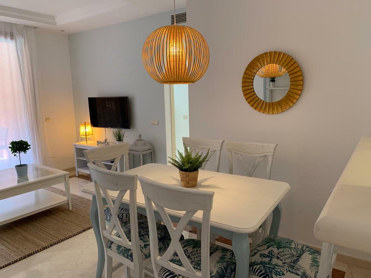 Beachside Apartment In Marbella Esterno foto
