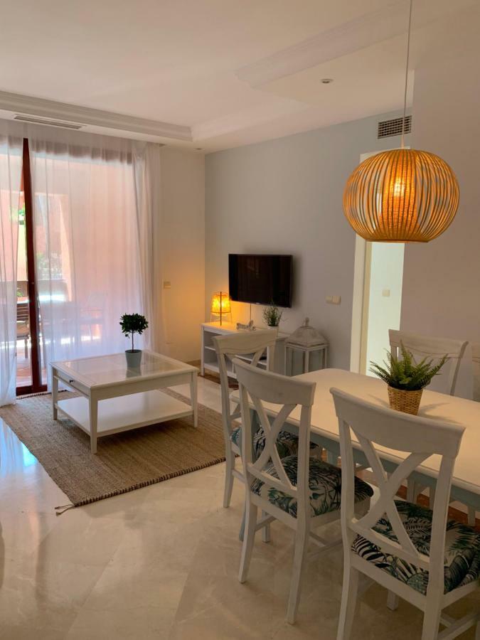 Beachside Apartment In Marbella Esterno foto