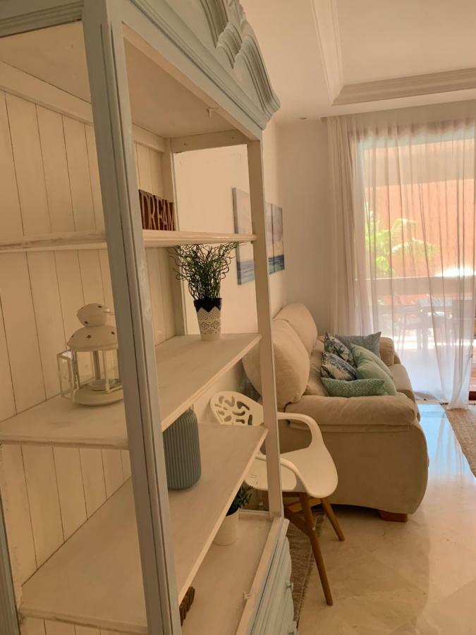 Beachside Apartment In Marbella Esterno foto