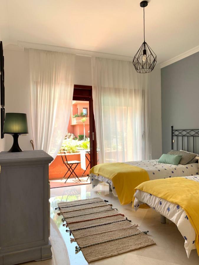 Beachside Apartment In Marbella Esterno foto